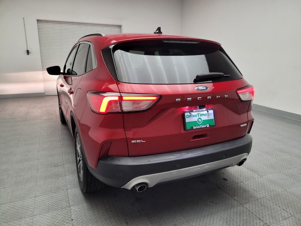 2020 Ford Escape in Downey, CA 90241 - 18127156 6