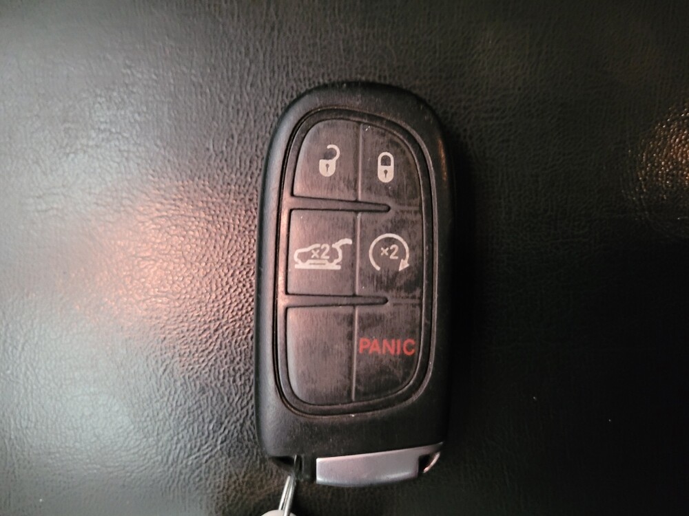 2019 Jeep Cherokee in Torrance, CA 90504 - 18127162 32