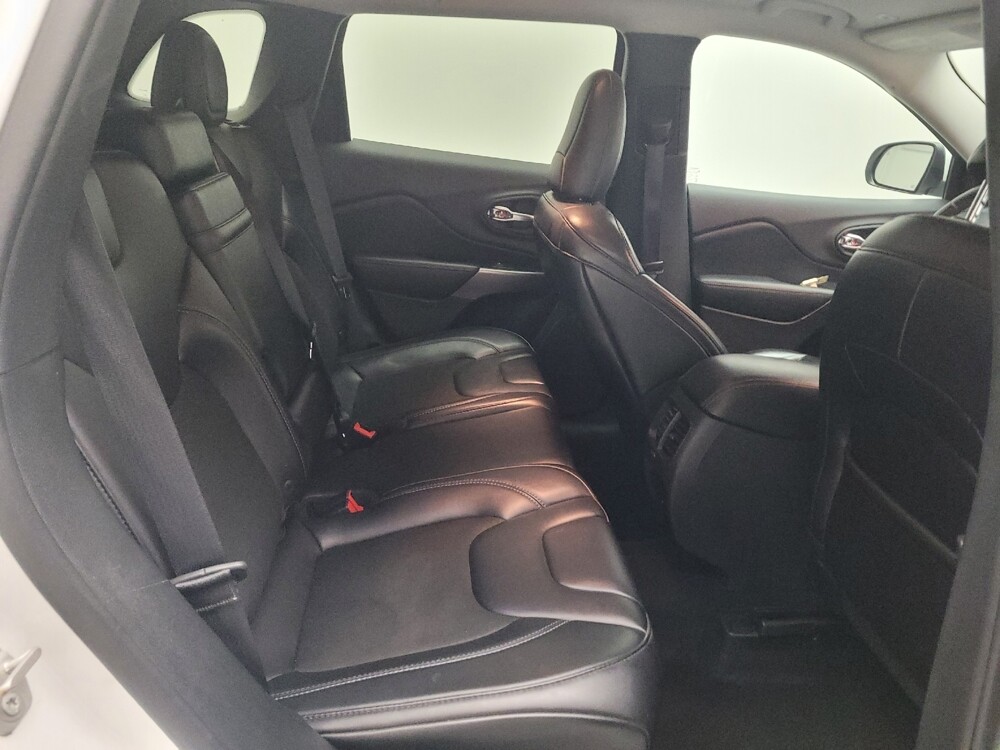 2019 Jeep Cherokee in Torrance, CA 90504 - 18127162 19