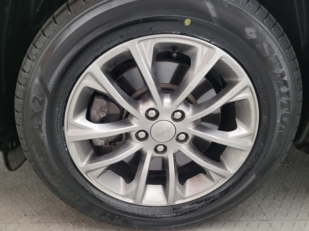 2019 Jeep Cherokee in Torrance, CA 90504 - 18127162 31