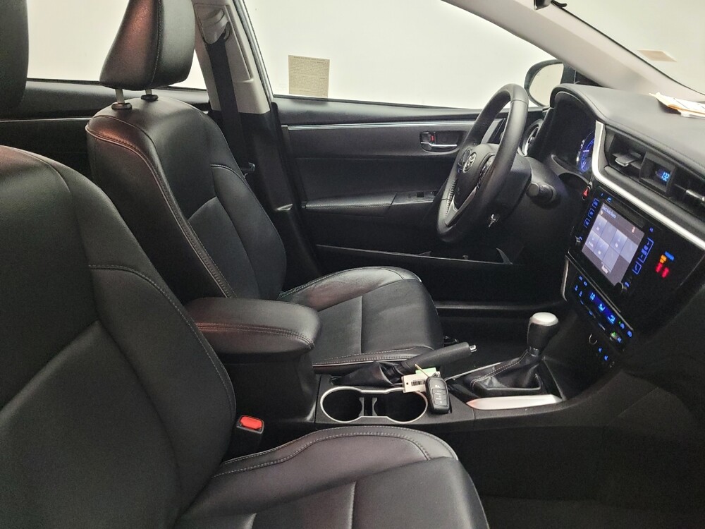 2019 Toyota Corolla in Downey, CA 90241 - 18127165 21
