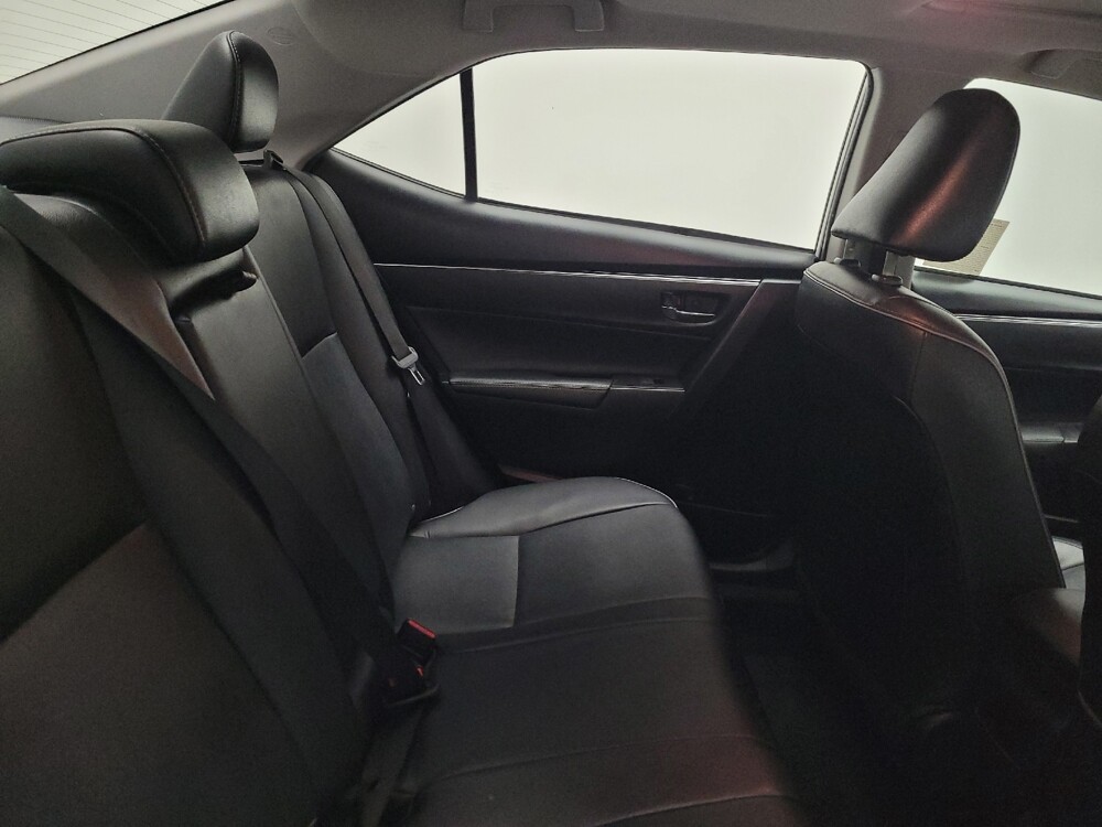 2019 Toyota Corolla in Downey, CA 90241 - 18127165 19