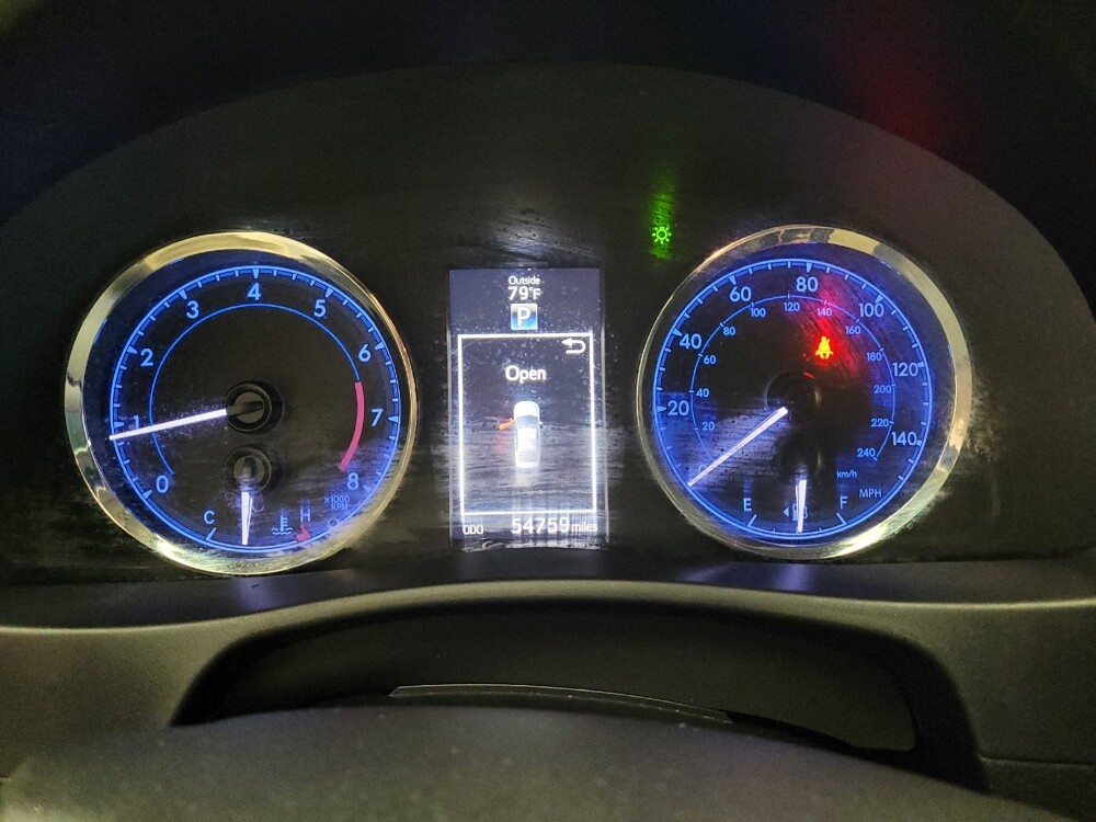 2019 Toyota Corolla in Downey, CA 90241 - 18127165 23