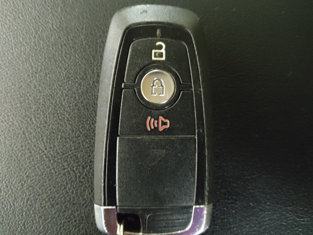 2017 Ford Edge in Stone Mountain, GA 30083 - 18127170 32