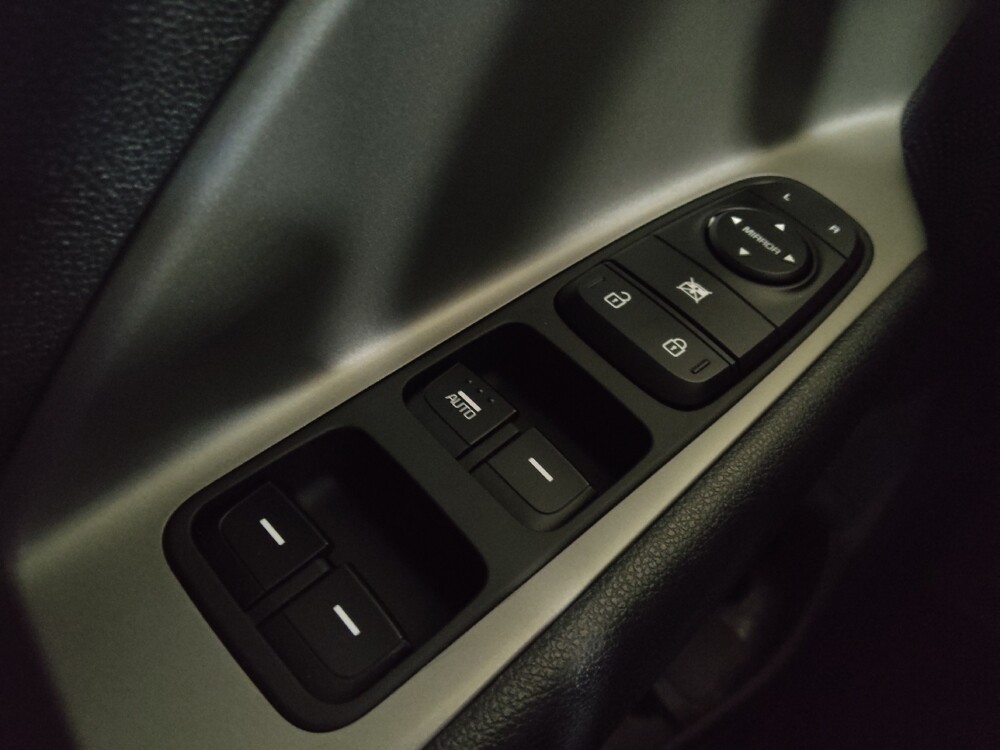 2017 Kia Niro in Union City, GA 30291 - 18127176 27