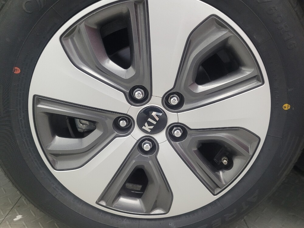 2017 Kia Niro in Union City, GA 30291 - 18127176 31