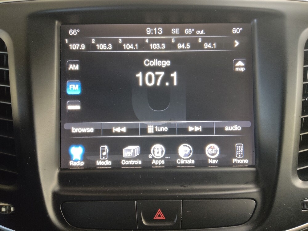 2017 Chrysler 200 in Stone Mountain, GA 30083 - 18127191 25