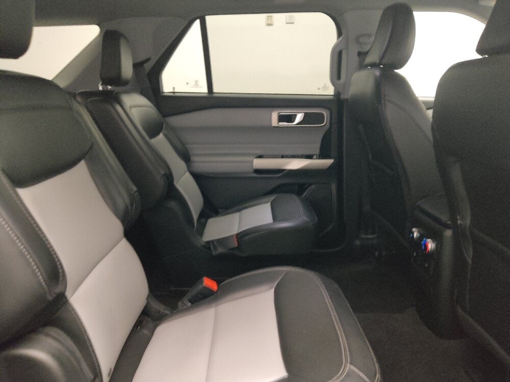 2022 Ford Explorer in Lubbock, TX 79424 - 18127199 19