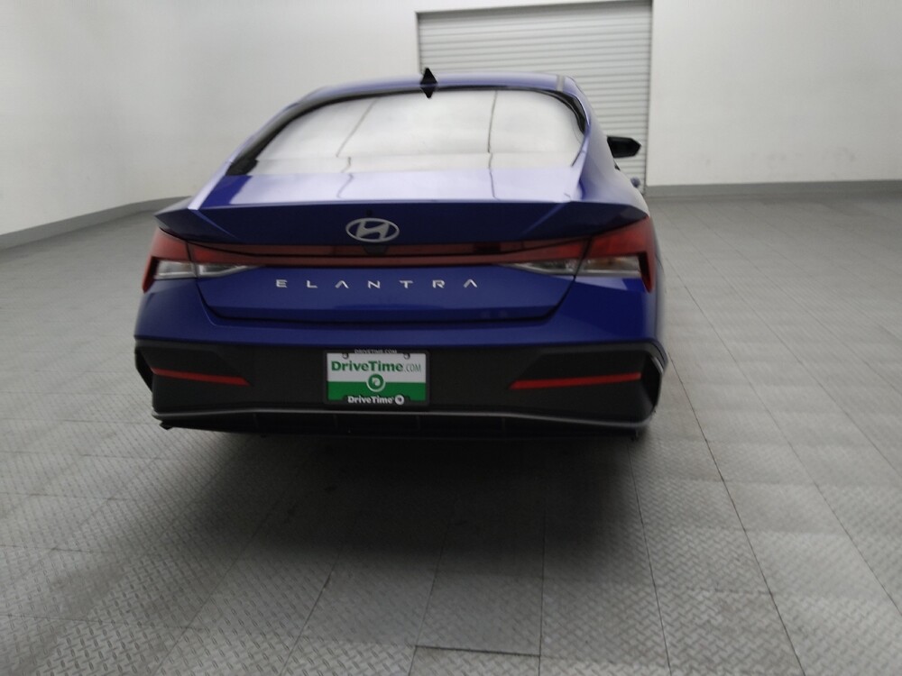 2025 Hyundai Elantra in Lewisville, TX 75067 - 18127212 7