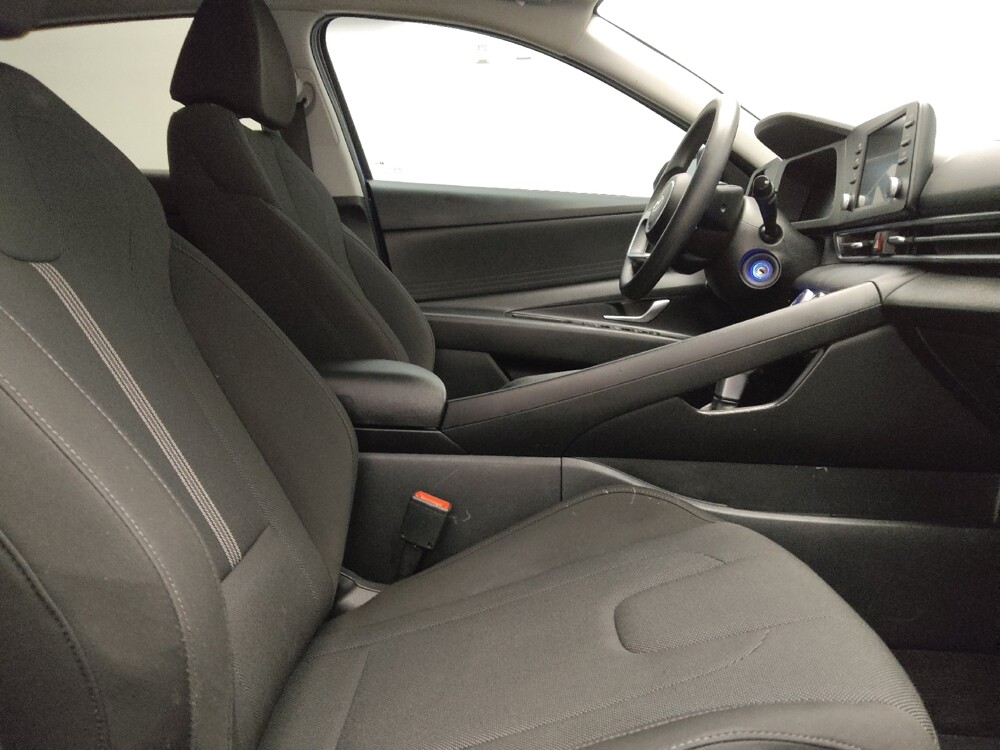 2025 Hyundai Elantra in Lewisville, TX 75067 - 18127212 21