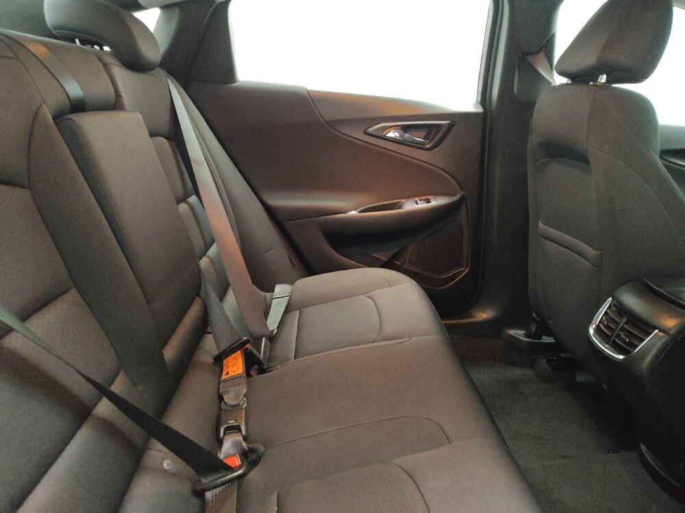 2022 Chevrolet Malibu in Lewisville, TX 75067 - 18127213 19