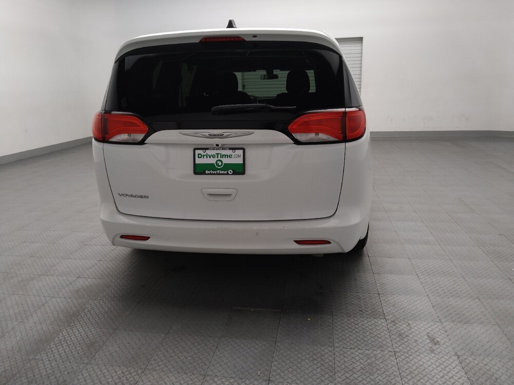 2022 Chrysler Voyager in Arlington, TX 76011 - 18127220 7