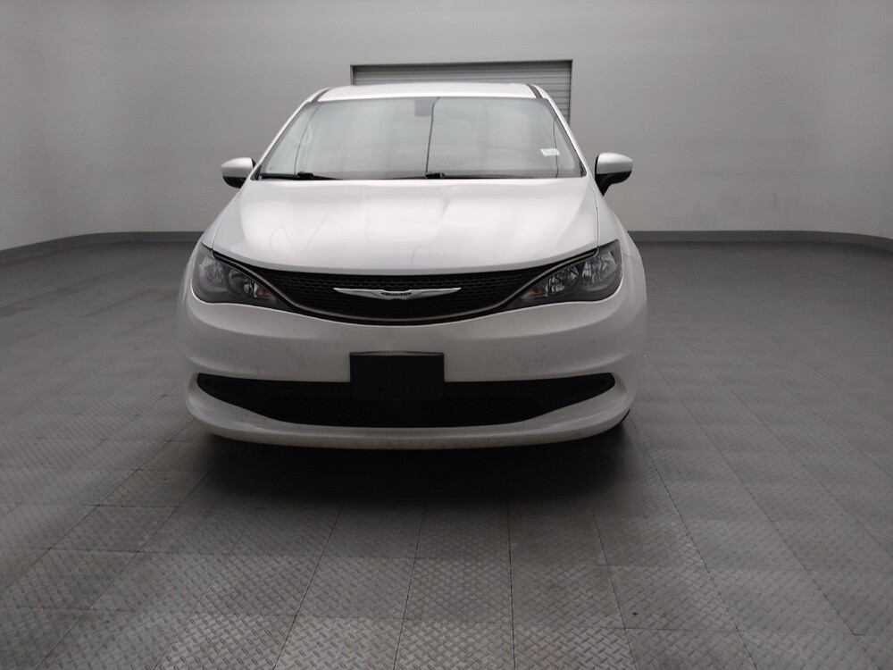 2022 Chrysler Voyager in Arlington, TX 76011 - 18127220 15