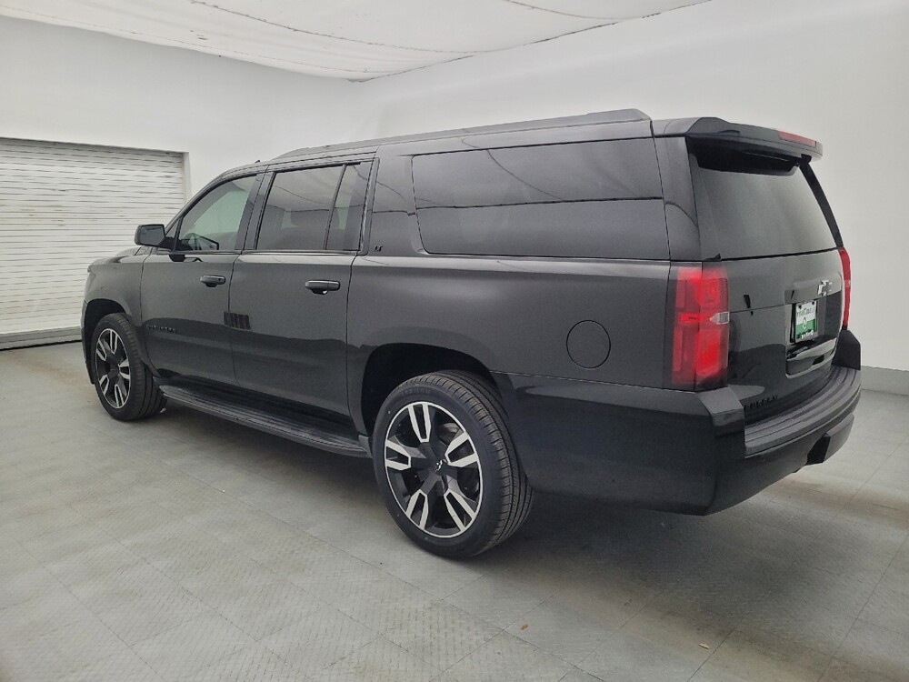 2018 Chevrolet Suburban in Fort Myers, FL 33907 - 18127224 3