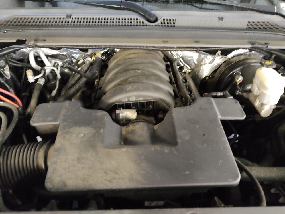 2018 Chevrolet Suburban in Fort Myers, FL 33907 - 18127224 30