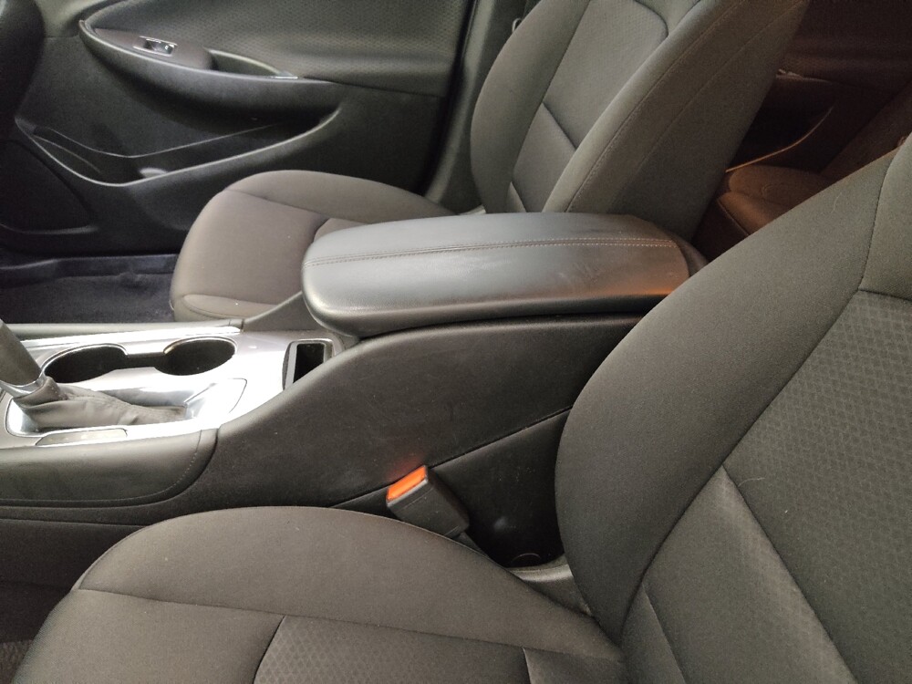 2018 Chevrolet Malibu in Conway, SC 29526 - 18127225 17