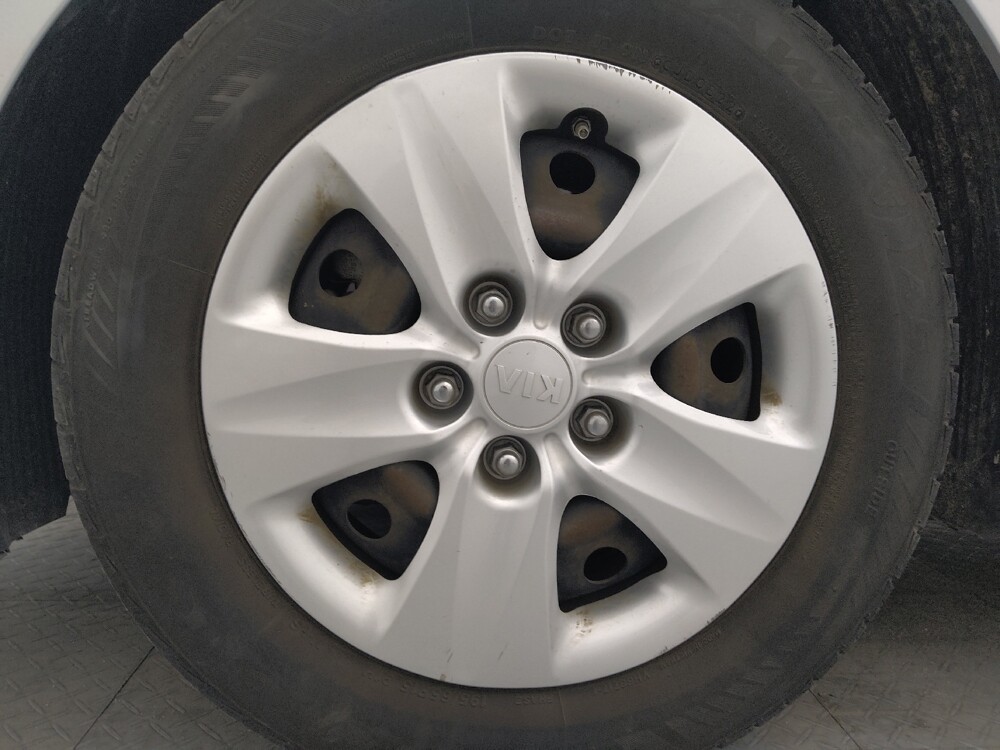 2017 Kia Forte in Fort Myers, FL 33907 - 18127227 31