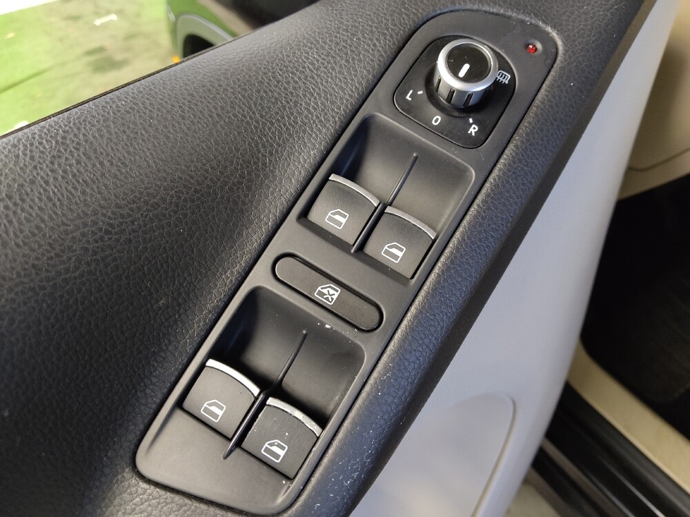 2015 Volkswagen Tiguan in Tallahassee, FL 32304 - 18127228 27