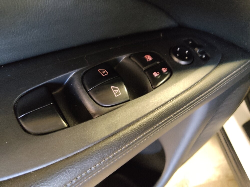 2018 Nissan Pathfinder in Fort Myers, FL 33907 - 18127230 27