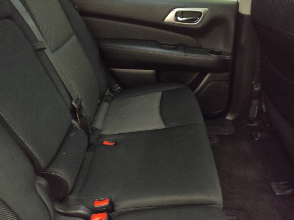 2018 Nissan Pathfinder in Fort Myers, FL 33907 - 18127230 19