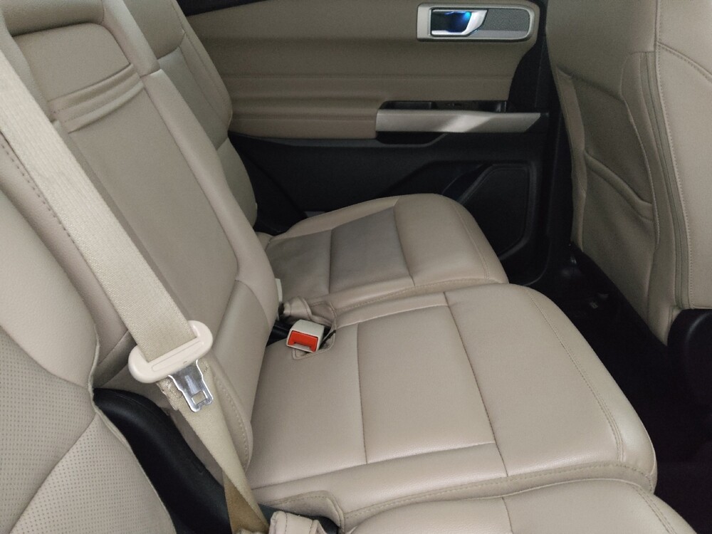 2021 Ford Explorer in Clearwater, FL 33764 - 18127233 19