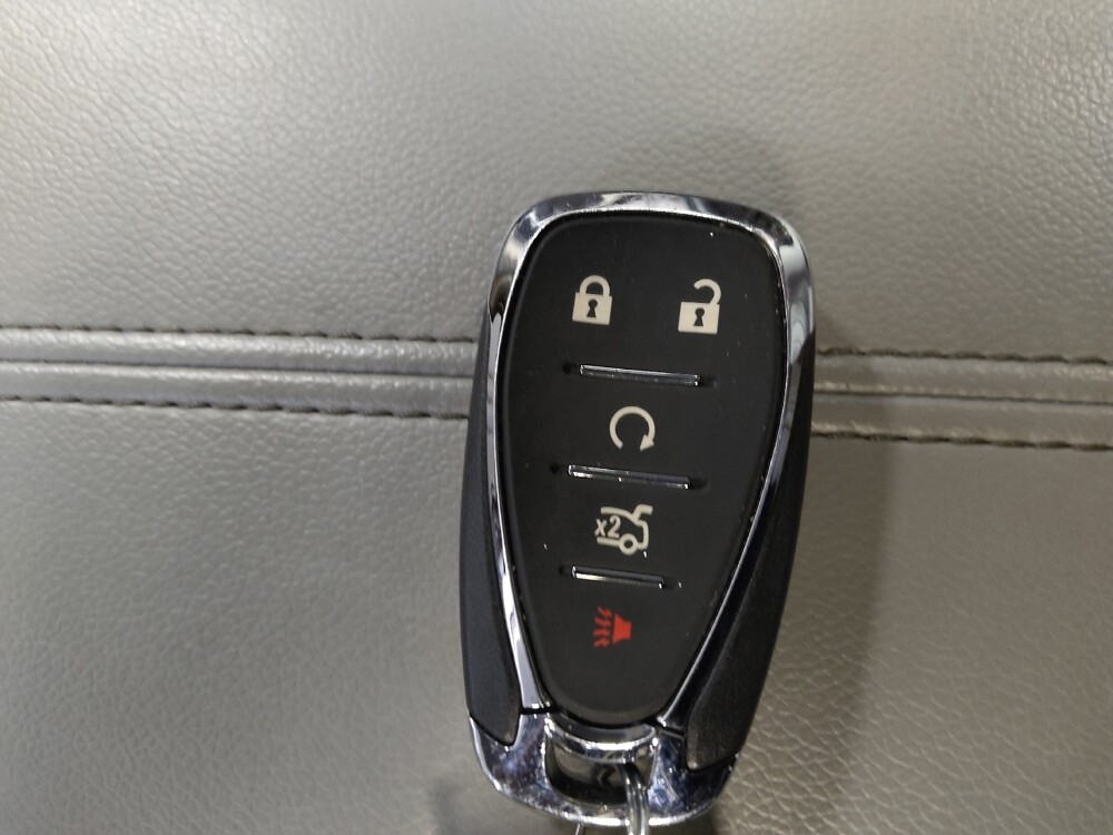 2025 Chevrolet Malibu in Clearwater, FL 33764 - 18127236 32