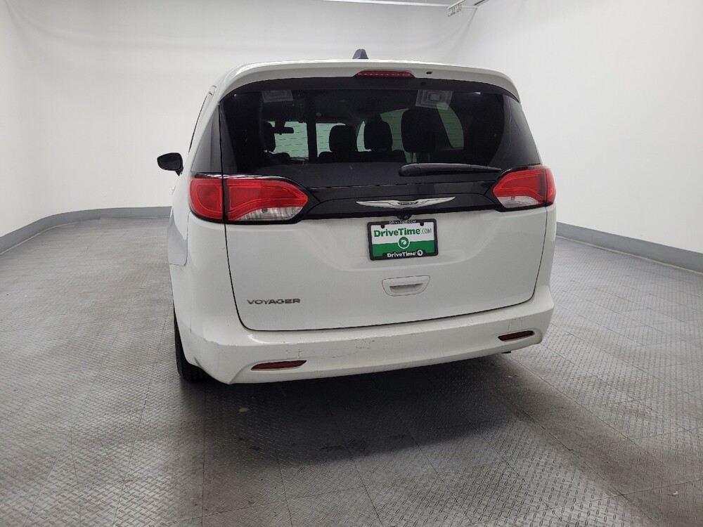 2022 Chrysler Voyager in Las Vegas, NV 89104 - 18127242 6