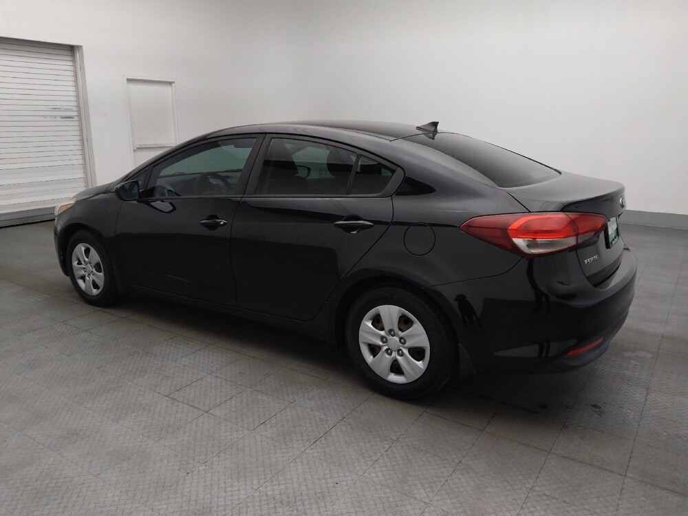 2017 Kia Forte in Pensacola, FL 32505 - 18127253 3