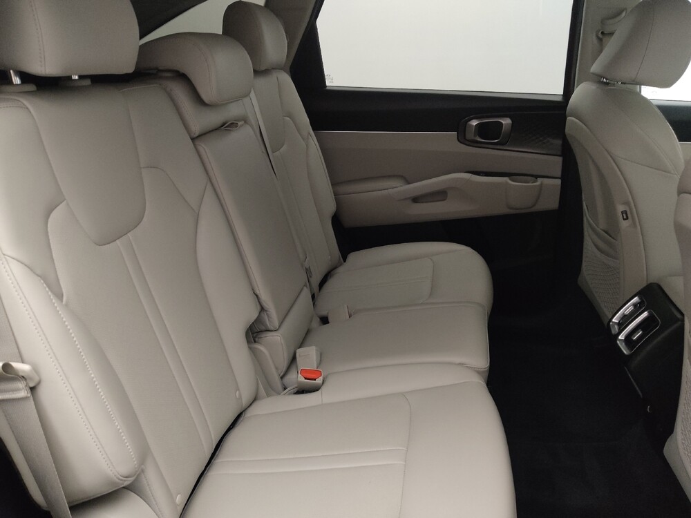 2021 Kia Sorento in Kissimmee, FL 34744 - 18127254 19