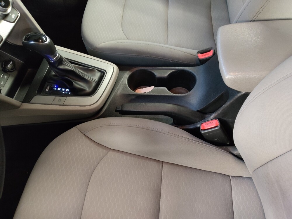 2019 Hyundai Elantra in Greenville, SC 29607 - 18127263 26