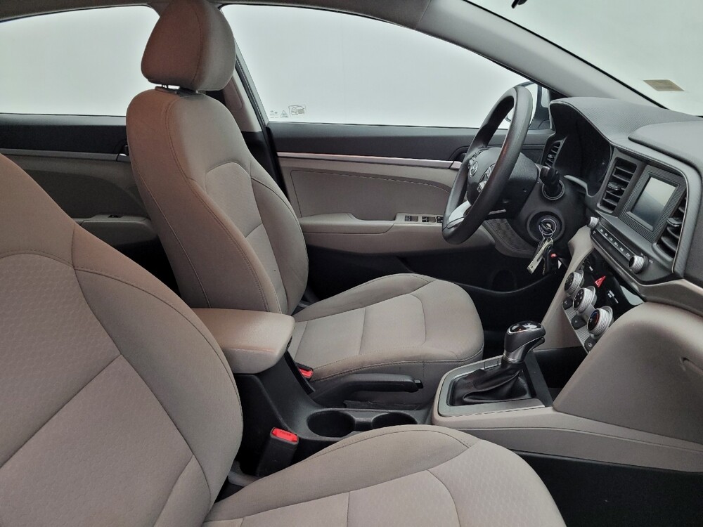2019 Hyundai Elantra in Greenville, SC 29607 - 18127263 21