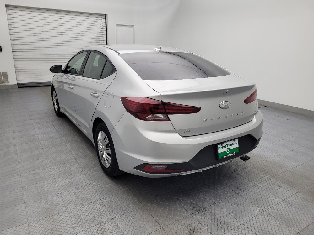 2019 Hyundai Elantra in Greenville, SC 29607 - 18127263 5