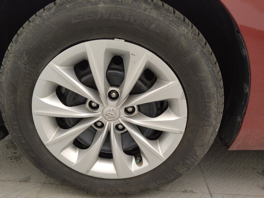 2017 Toyota Camry in Greenville, NC 27834 - 18127268 31