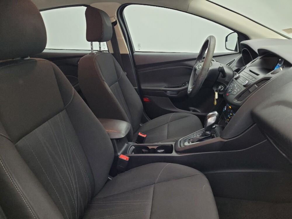 2015 Ford Focus in Greenville, SC 29607 - 18127274 21