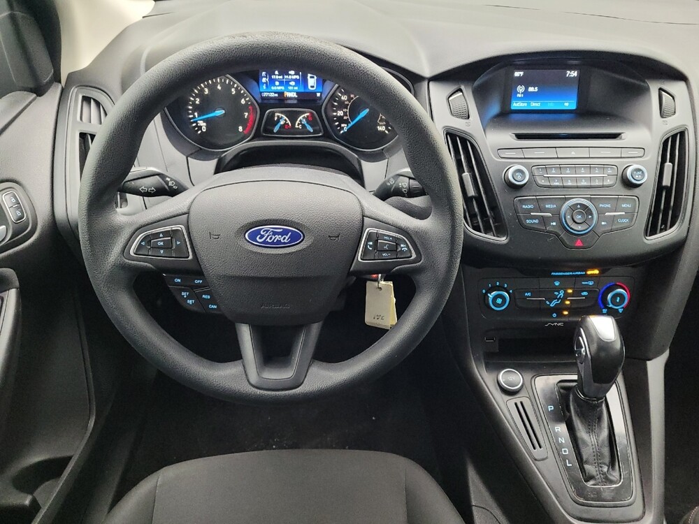 2015 Ford Focus in Greenville, SC 29607 - 18127274 22