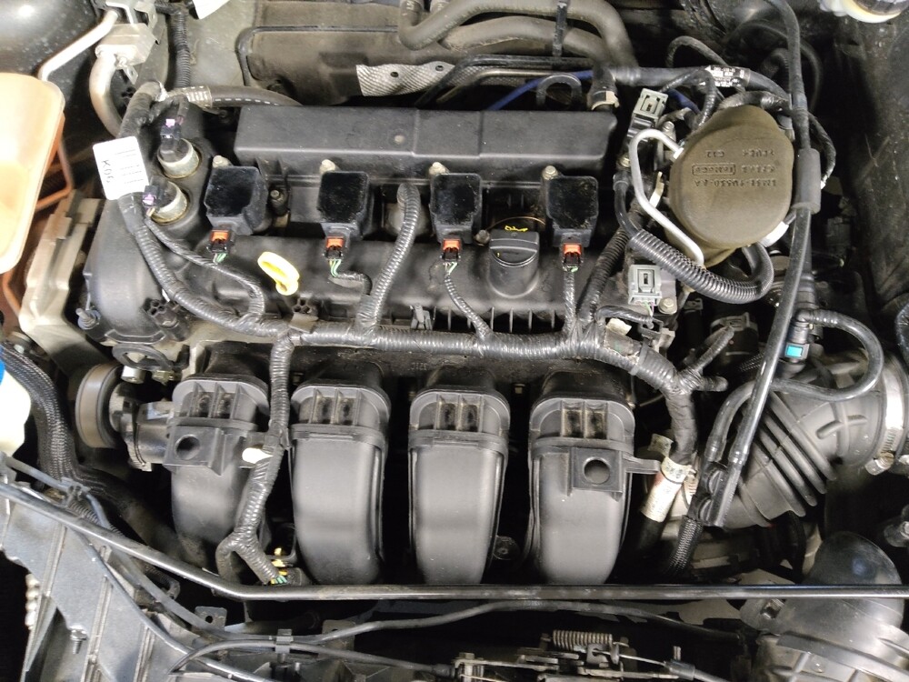 2015 Ford Focus in Greenville, SC 29607 - 18127274 30