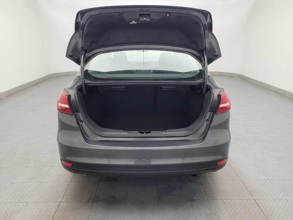 2015 Ford Focus in Greenville, SC 29607 - 18127274 29