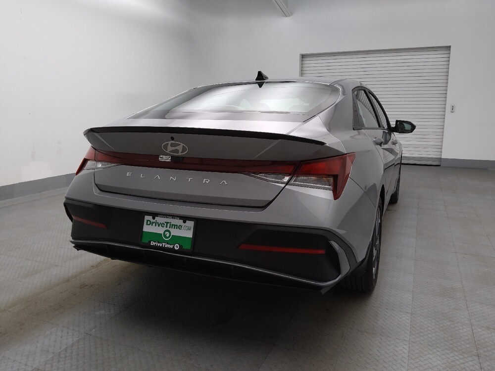 2025 Hyundai Elantra in Denver, CO 80012 - 18127281 7