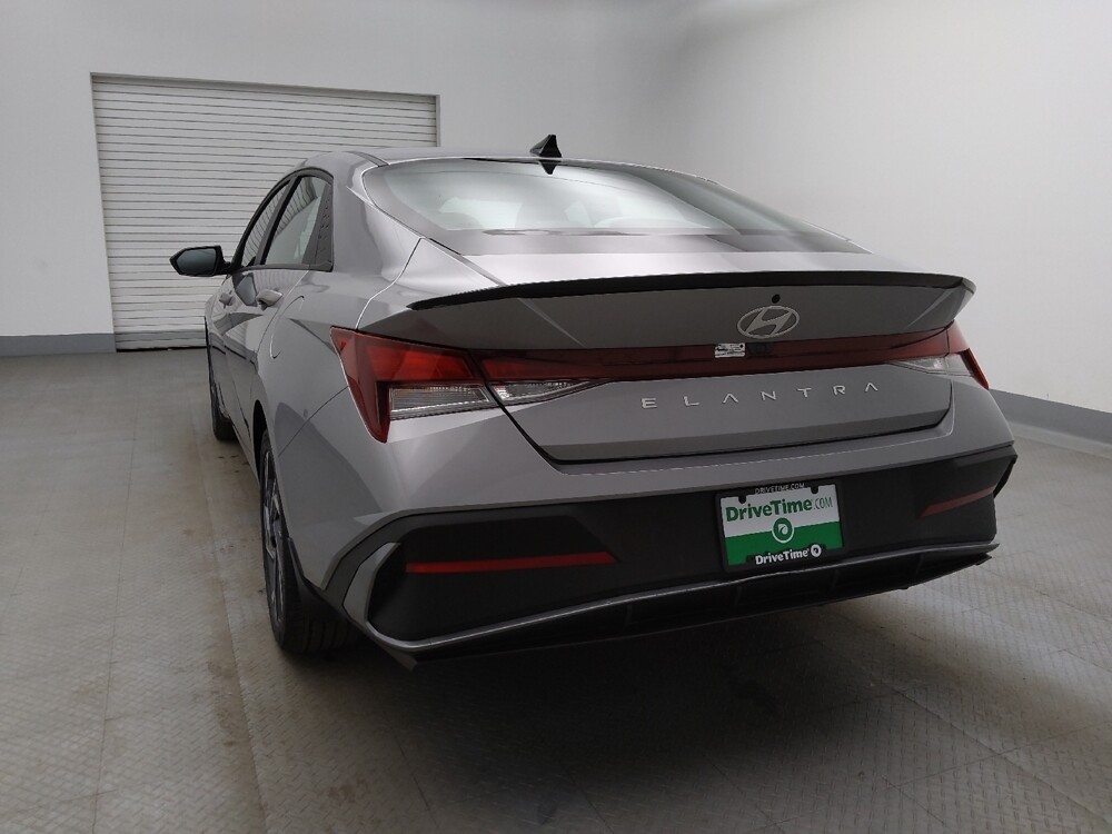2025 Hyundai Elantra in Denver, CO 80012 - 18127281 6