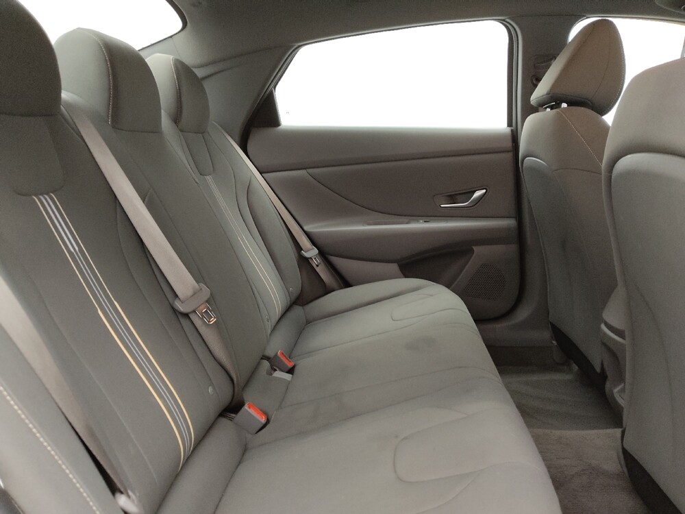 2025 Hyundai Elantra in Denver, CO 80012 - 18127281 19