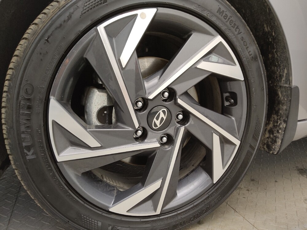 2025 Hyundai Elantra in Denver, CO 80012 - 18127281 31