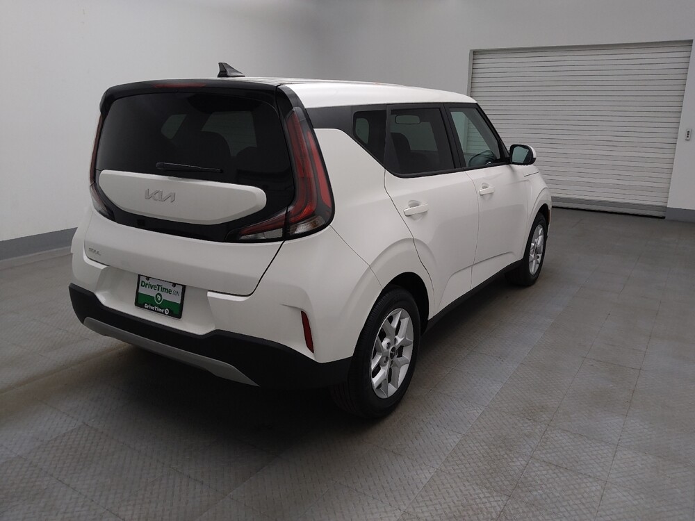 2025 Kia Soul in Colorado Springs, CO 80909 - 18127282 9