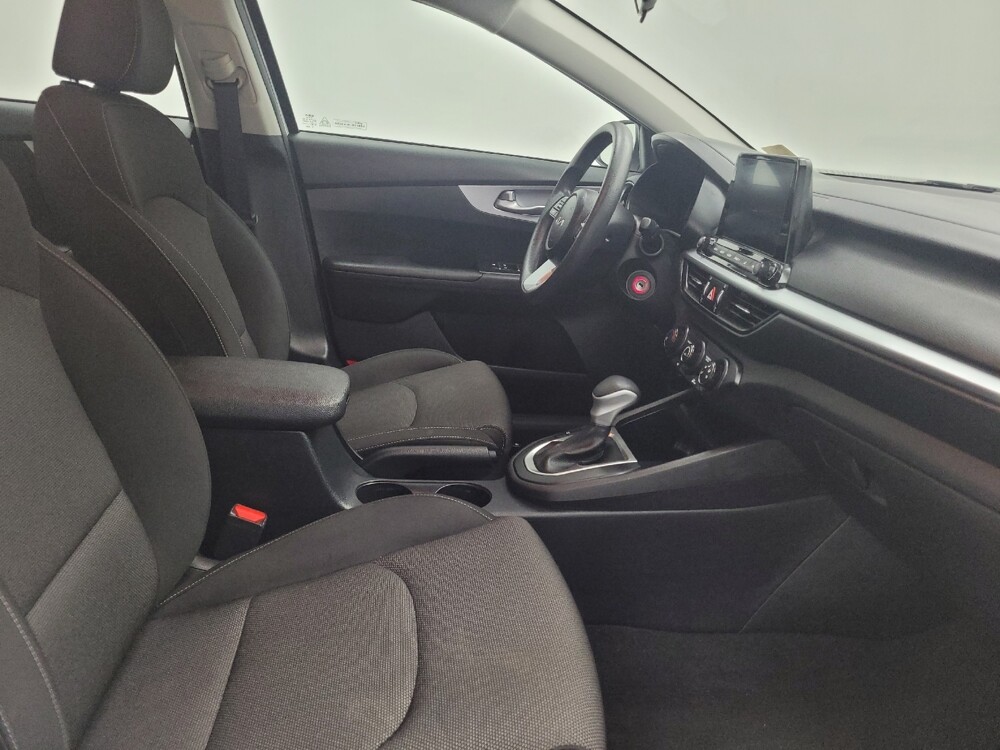 2024 Kia Forte in Memphis, TN 38115 - 18127289 21