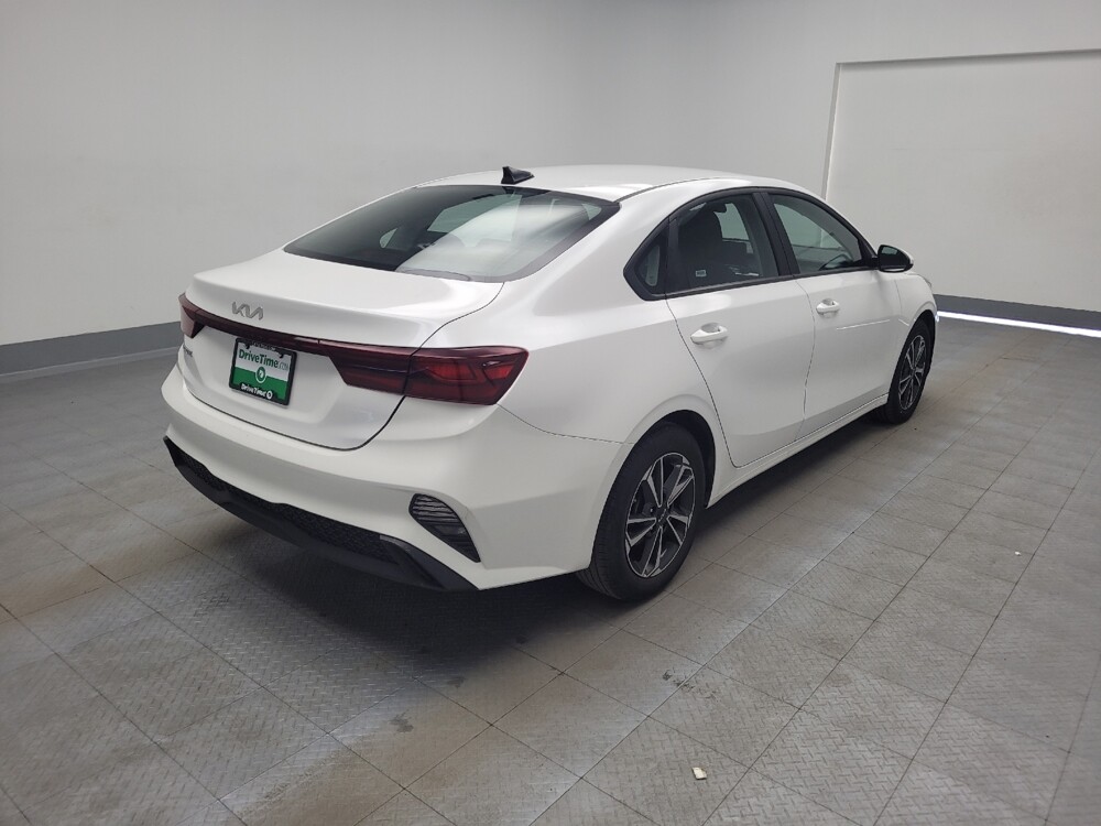 2024 Kia Forte in Memphis, TN 38115 - 18127289 9