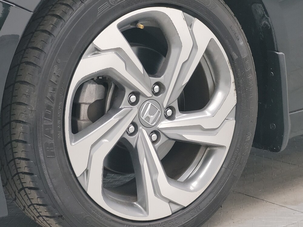 2018 Honda Accord in Madison, TN 37115 - 18127302 31