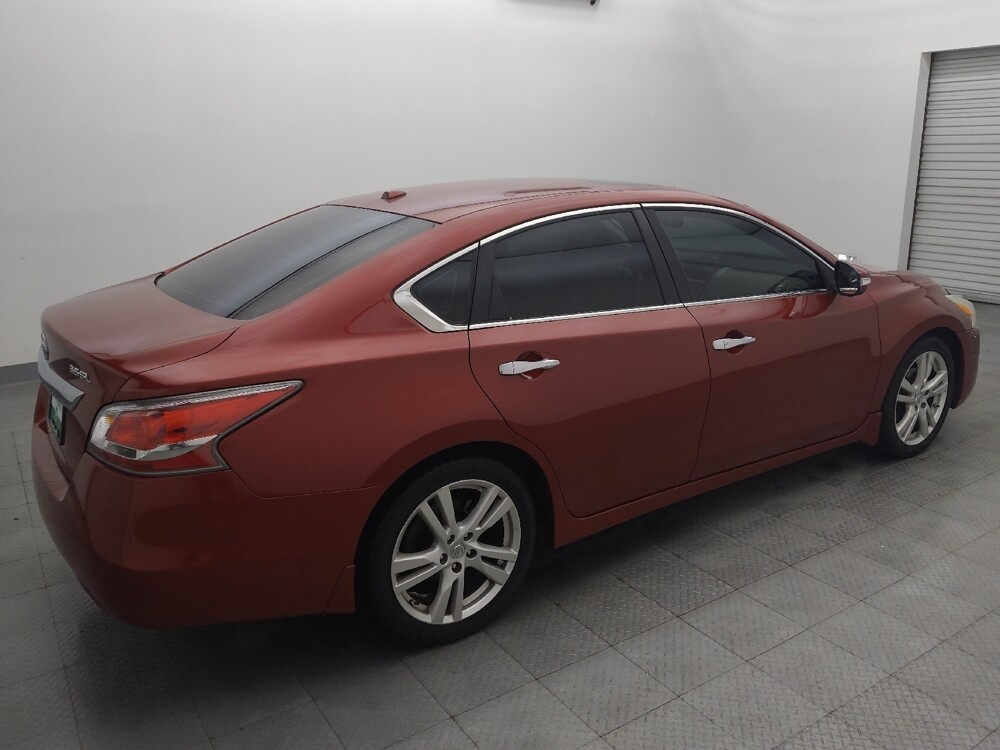 2015 Nissan Altima in Houston, TX 77074 - 18127309 10