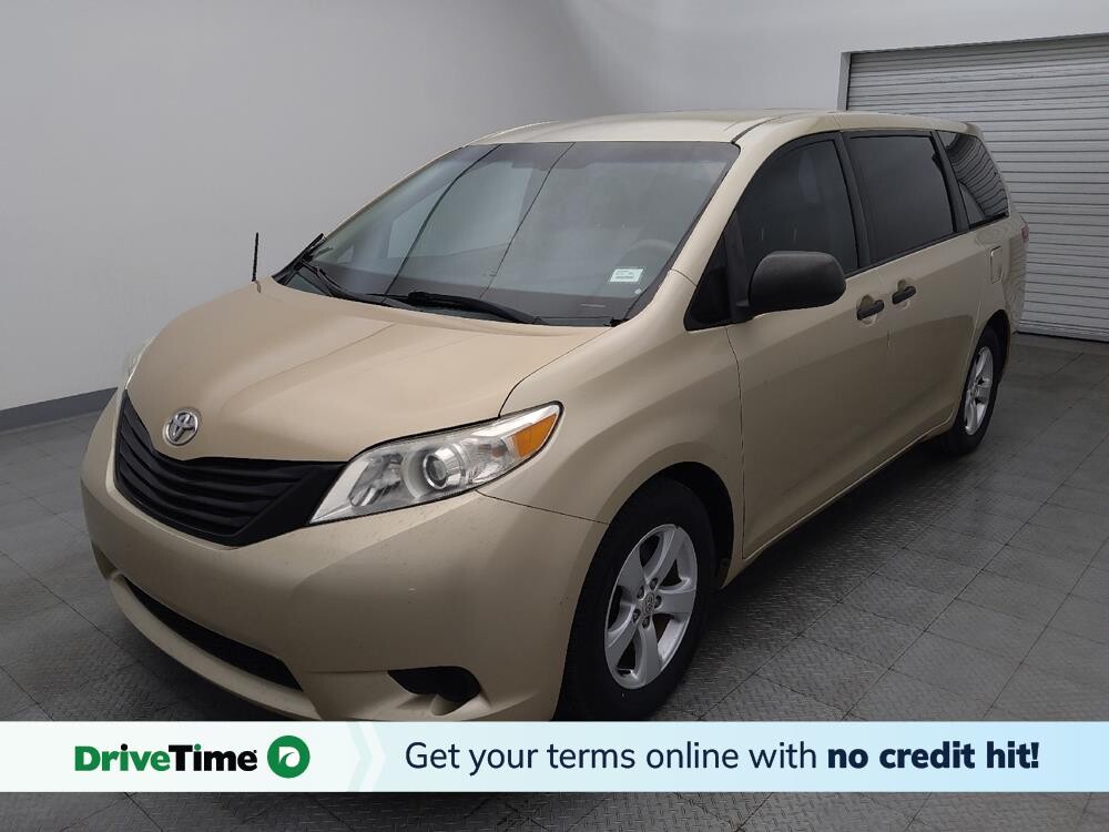 2014 Toyota Sienna in Houston, TX 77074 - 18127310