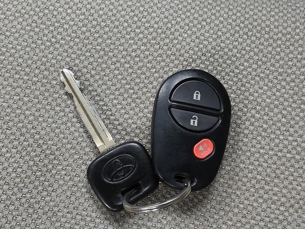 2014 Toyota Sienna in Houston, TX 77074 - 18127310 32