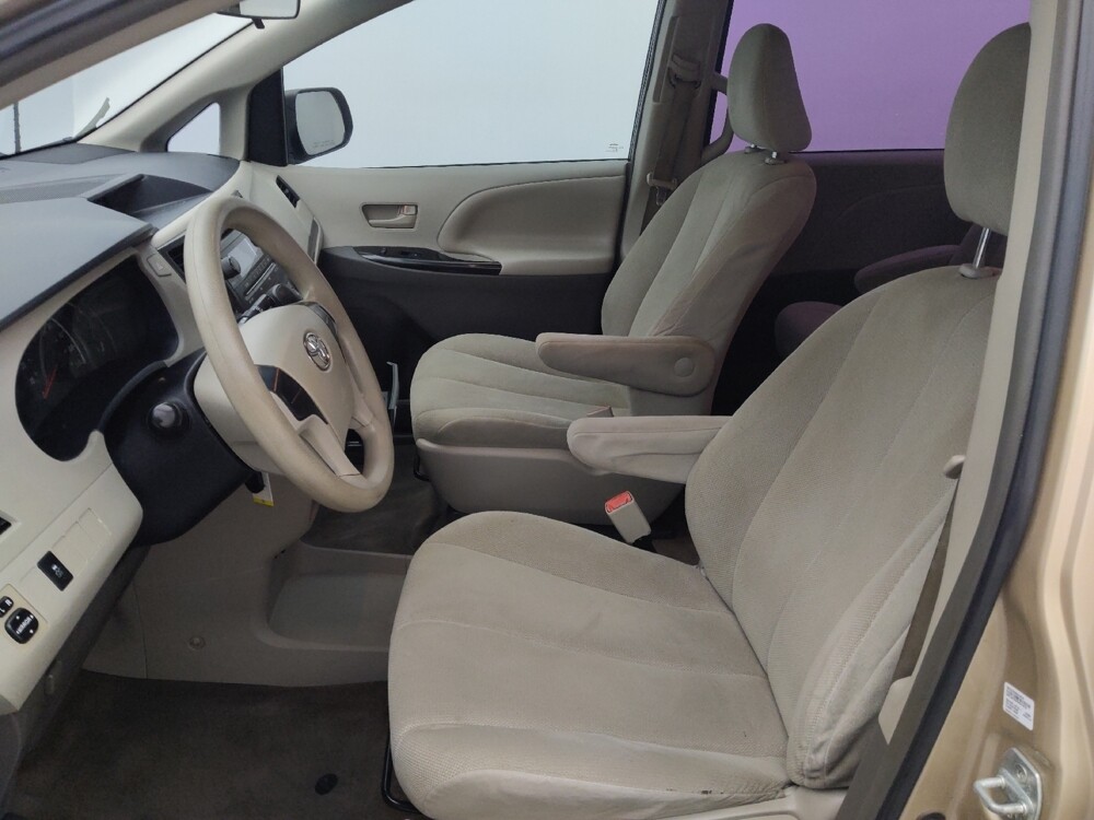 2014 Toyota Sienna in Houston, TX 77074 - 18127310 17