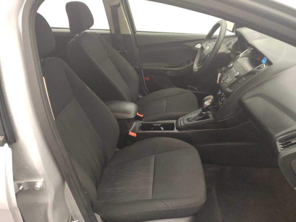 2018 Ford Focus in Houston, TX 77074 - 18127318 21